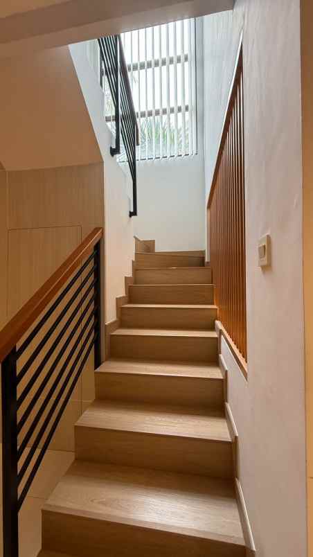 dijual rumah komplek taman tirta sunter