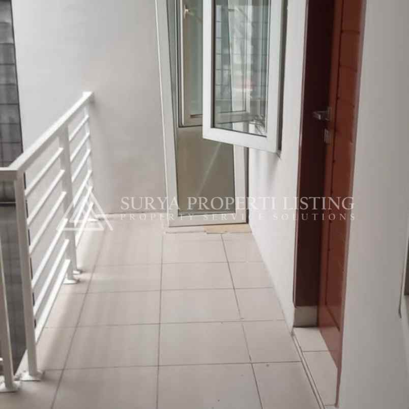 dijual rumah komplek villa zeqita residence