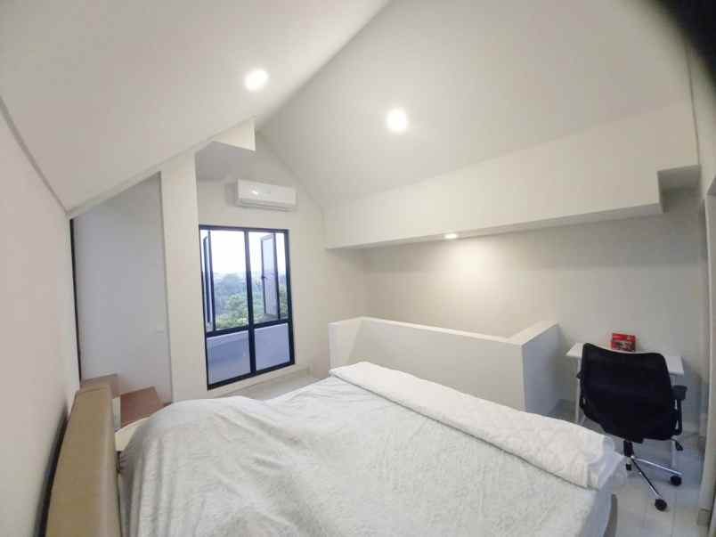 dijual rumah kota wisata cibubur