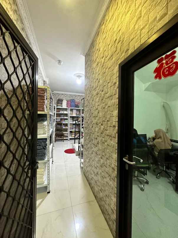 dijual rumah krukut