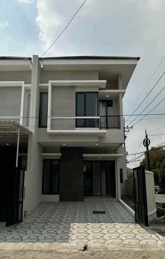 dijual rumah kutisari indah utara