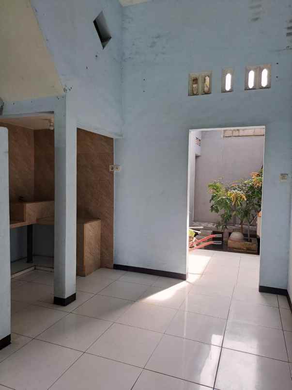 dijual rumah lengkong