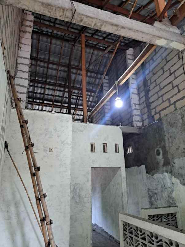 dijual rumah lengkong