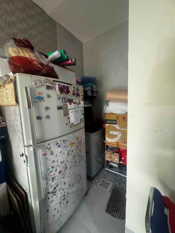 dijual rumah lengkong gudang serpong