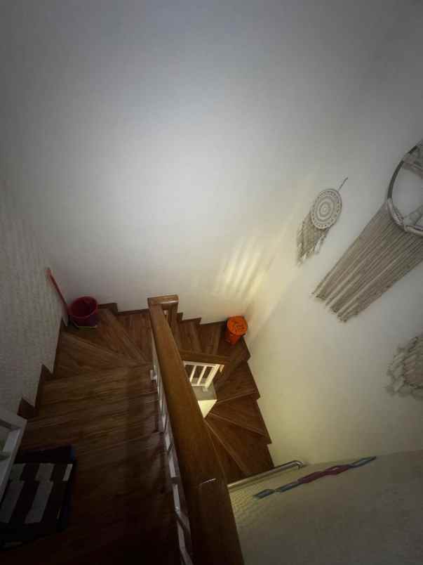 dijual rumah lengkong gudang serpong