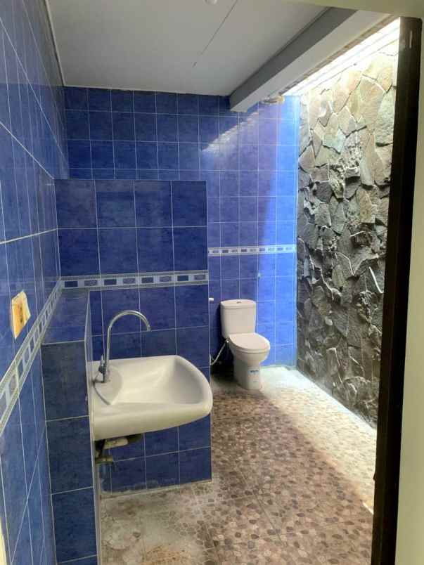 dijual rumah lokasi pbi araya kota malang