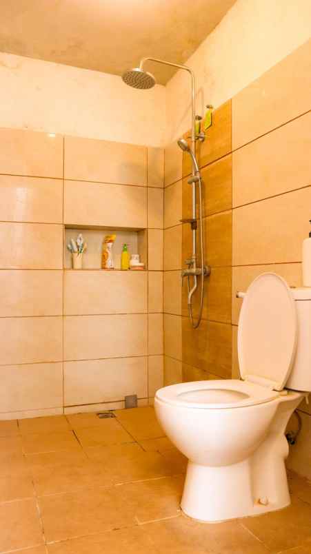 dijual rumah lokasi strategis di ujungberung bandung