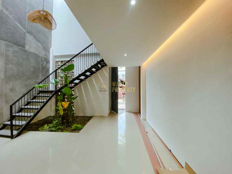 dijual rumah maguwoharjo depok sleman