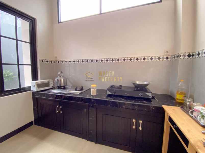 dijual rumah maguwoharjo depok sleman