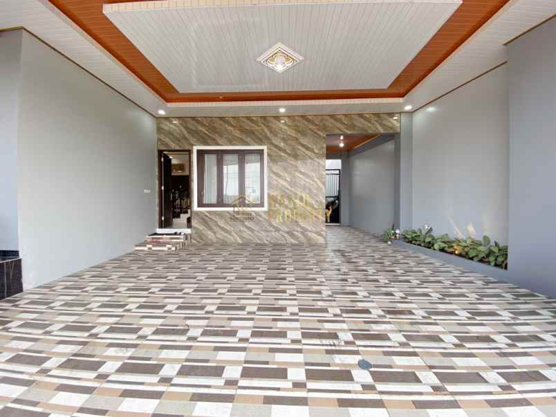 dijual rumah maguwoharjo depok sleman