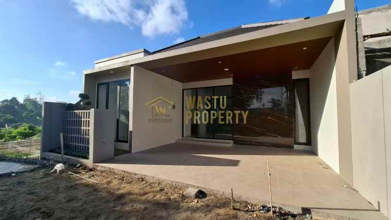 dijual rumah maguwoharjo depok sleman