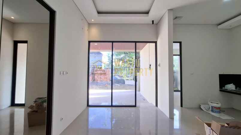 dijual rumah maguwoharjo depok sleman