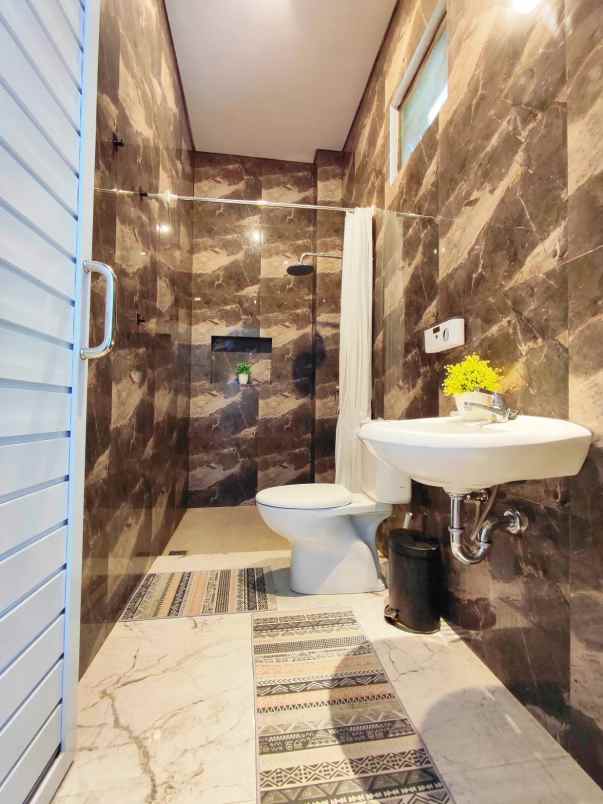 dijual rumah maguwoharjo sleman