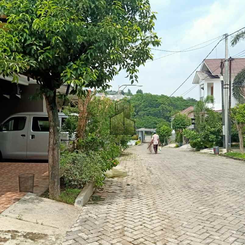 dijual rumah mangunharjo