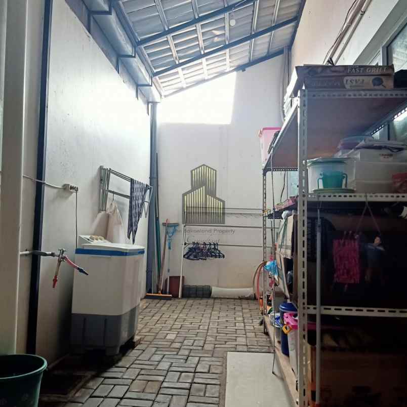 dijual rumah mangunharjo