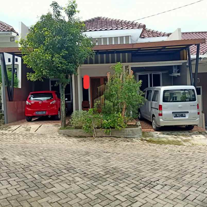 dijual rumah mangunharjo