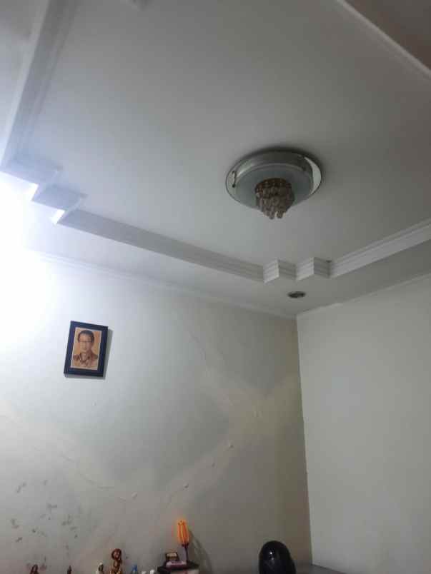 dijual rumah manya kertaadi