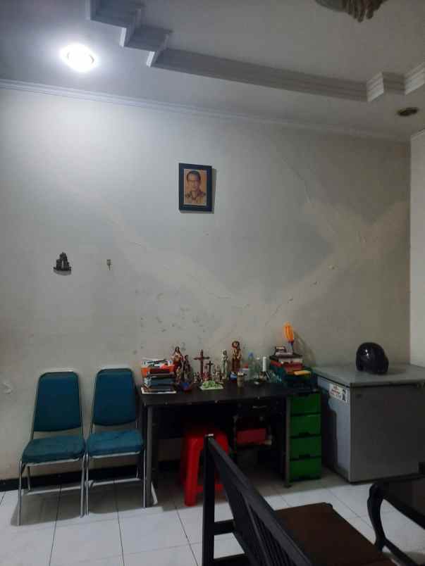 dijual rumah manya kertaadi