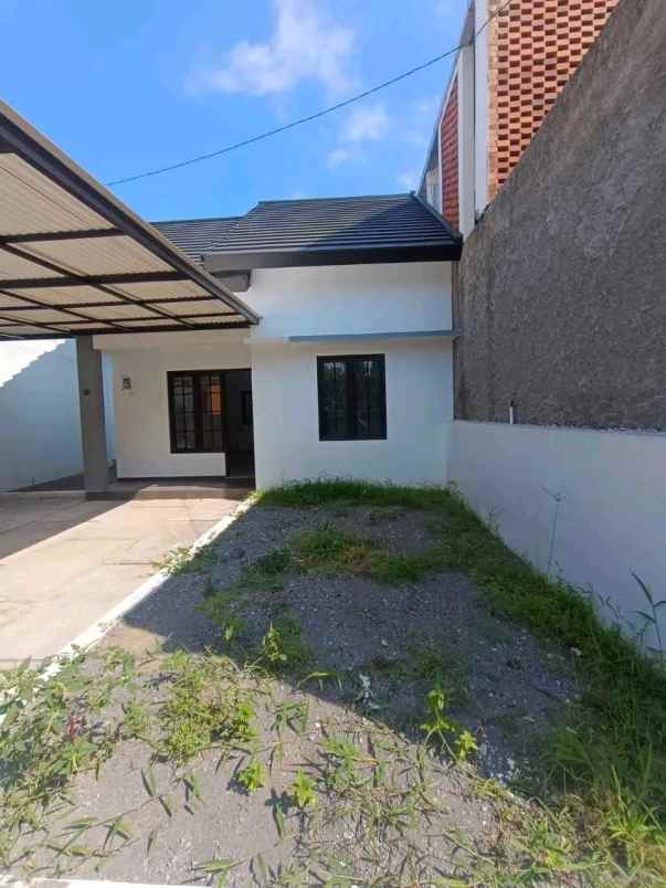 dijual rumah margakaton