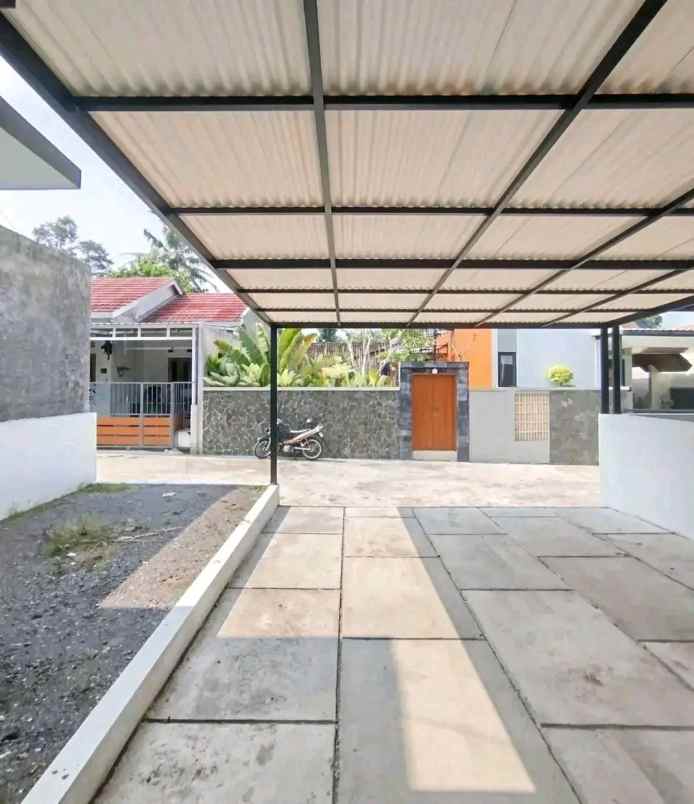 dijual rumah margakaton