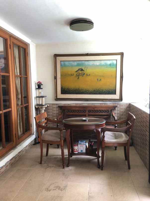 dijual rumah menteng bintaro