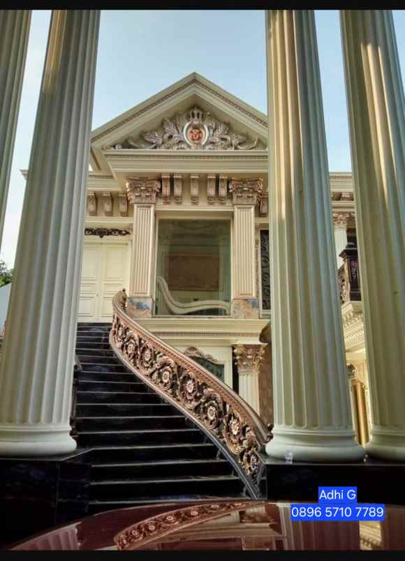 dijual rumah mewah 2 lantai tipe classic di purwakarta