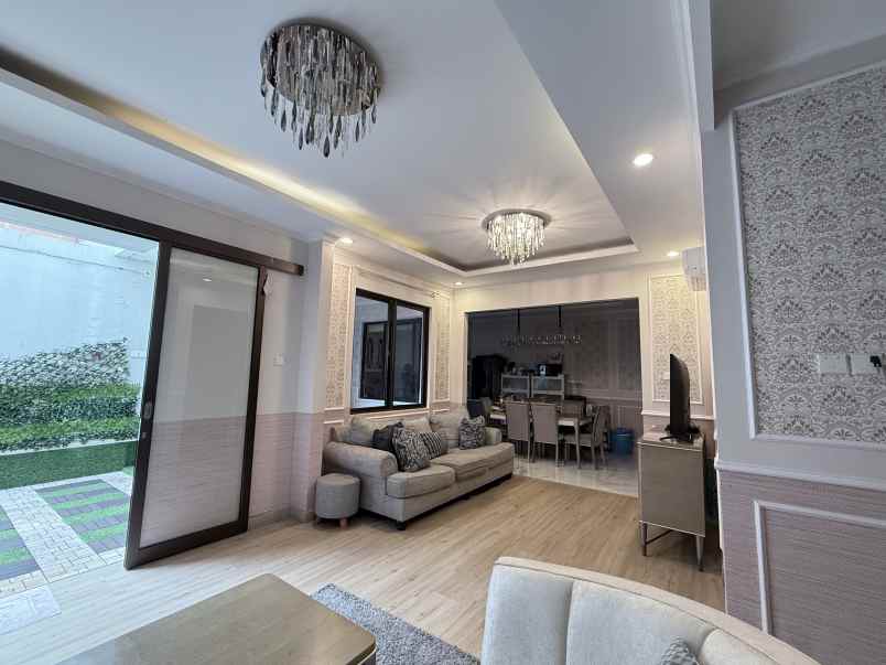 dijual rumah mewah cluster shinano jakarta garden city