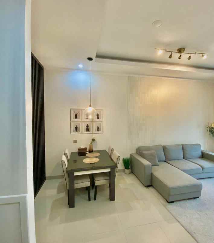 dijual rumah minimalis desain modern di cinere