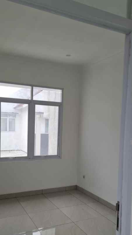 dijual rumah minimalis siap huni di kopo bandumg