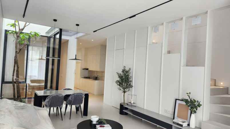 dijual rumah mojoklanggru