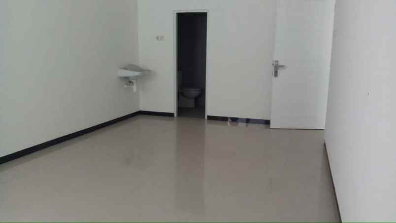 dijual rumah mulyosari