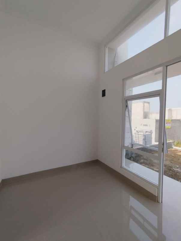 dijual rumah ngamprah