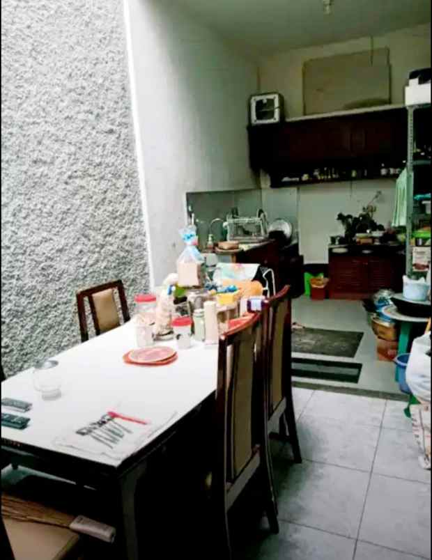 dijual rumah nyaman siap huni di arcamanik bandung