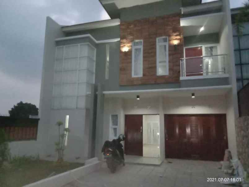 Rumah Eksclusive 2 Lantai Di Permana Padaasih Bandung Barat