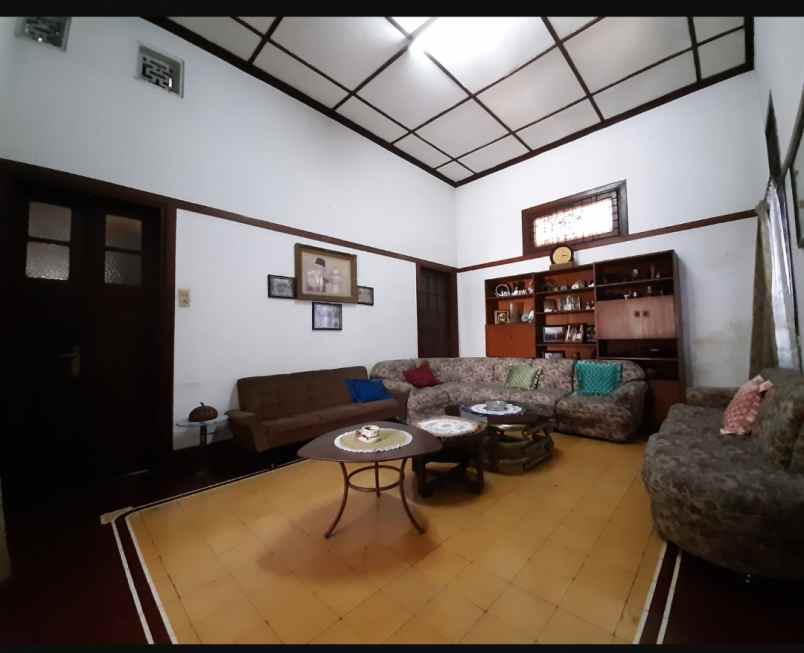dijual rumah padjajaran