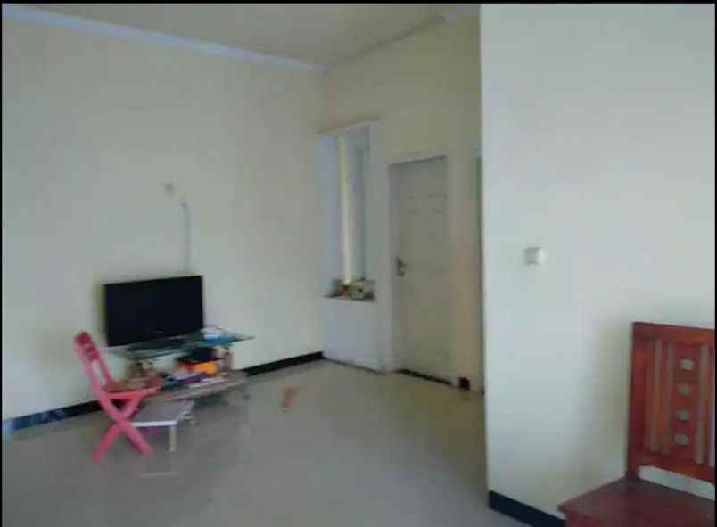 dijual rumah palm spring jambangan