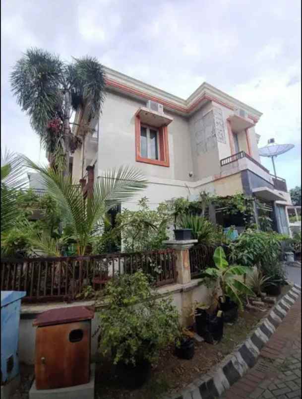 dijual rumah palm spring jambangan