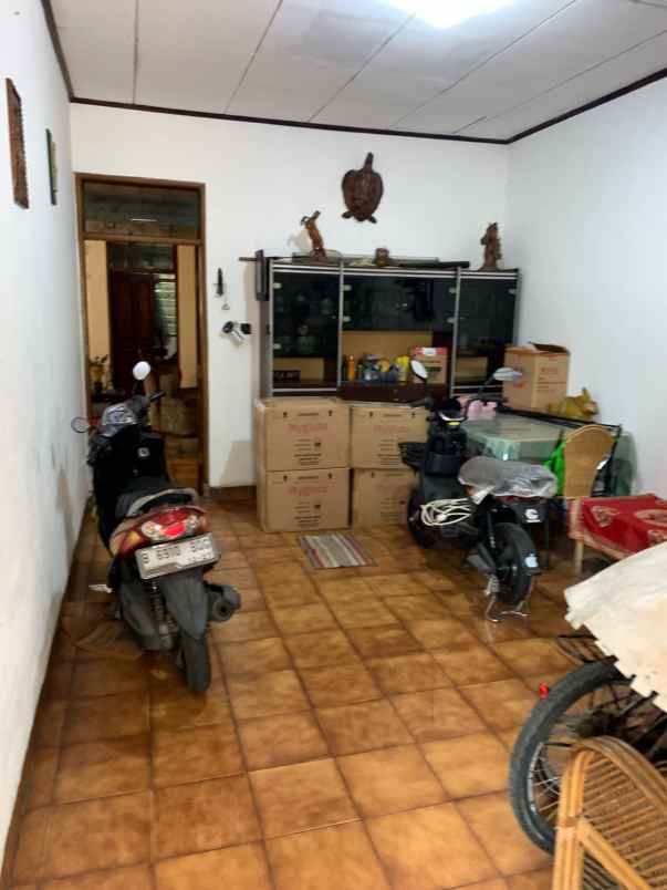 dijual rumah palmerah
