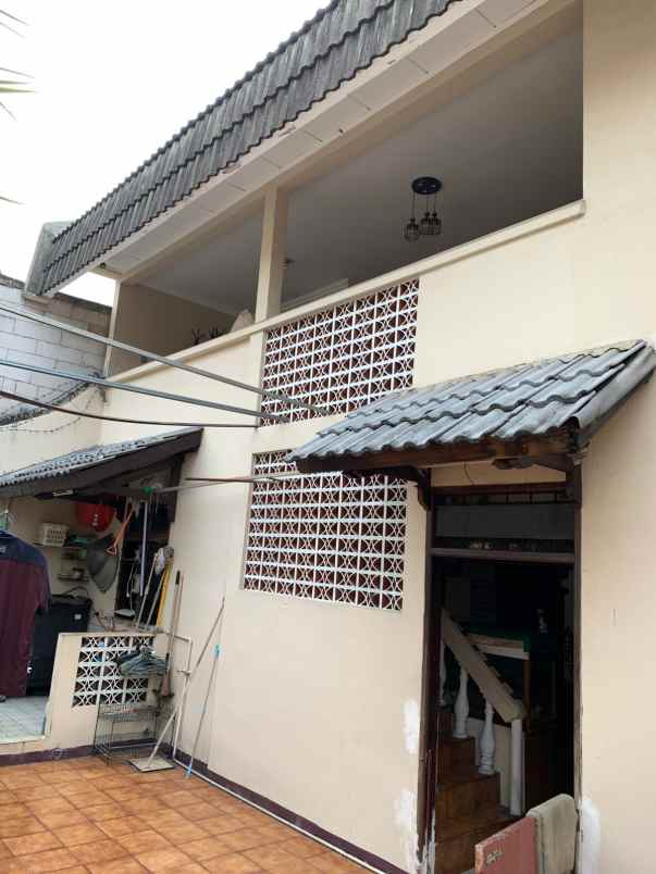 dijual rumah palmerah