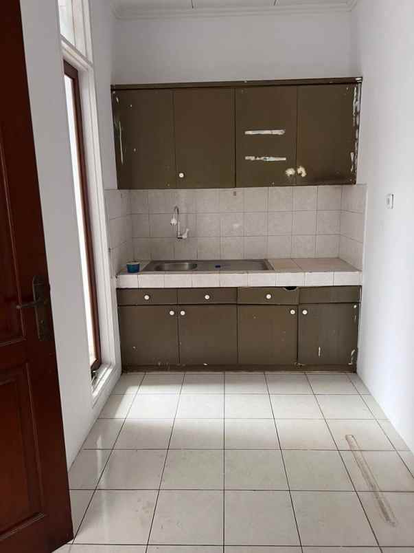 dijual rumah pancoran indah