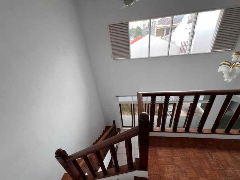 dijual rumah pancoran indah