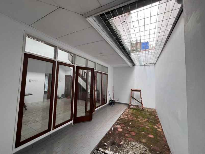 dijual rumah pancoran indah