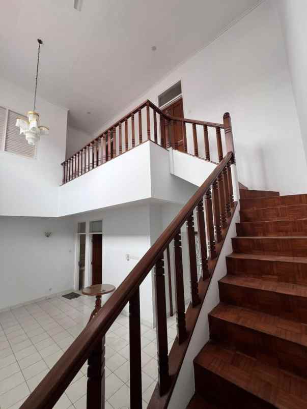 dijual rumah pancoran indah