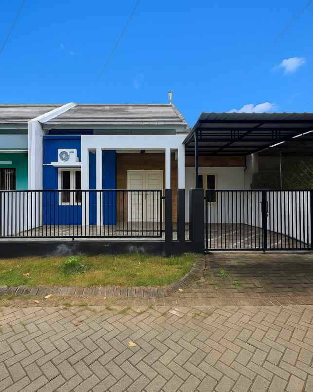 dijual rumah pantai mentari