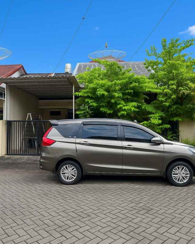 dijual rumah pantai mentari