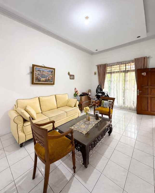 dijual rumah pejaten timur