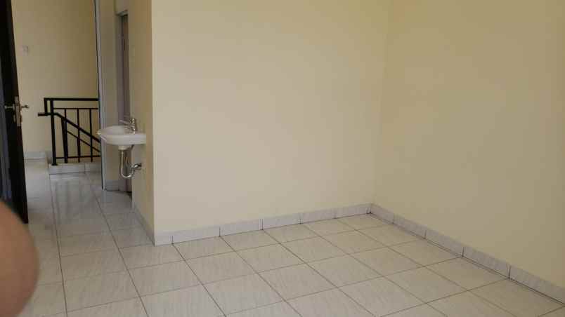 dijual rumah perumahan aeroland