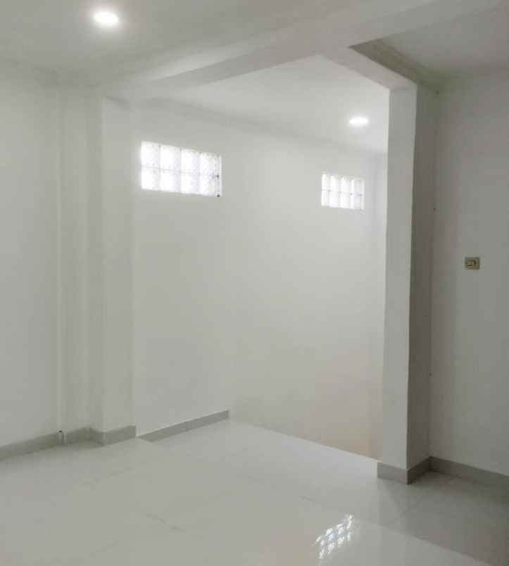 dijual rumah perumahan citra bumi