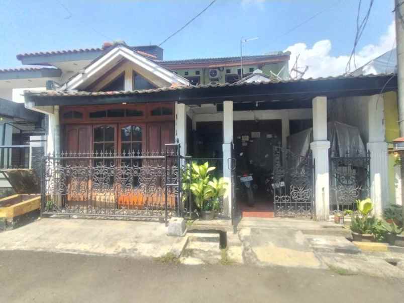 dijual rumah perumahan danita bekasi