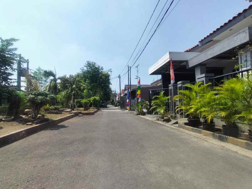 dijual rumah perumahan danita bekasi